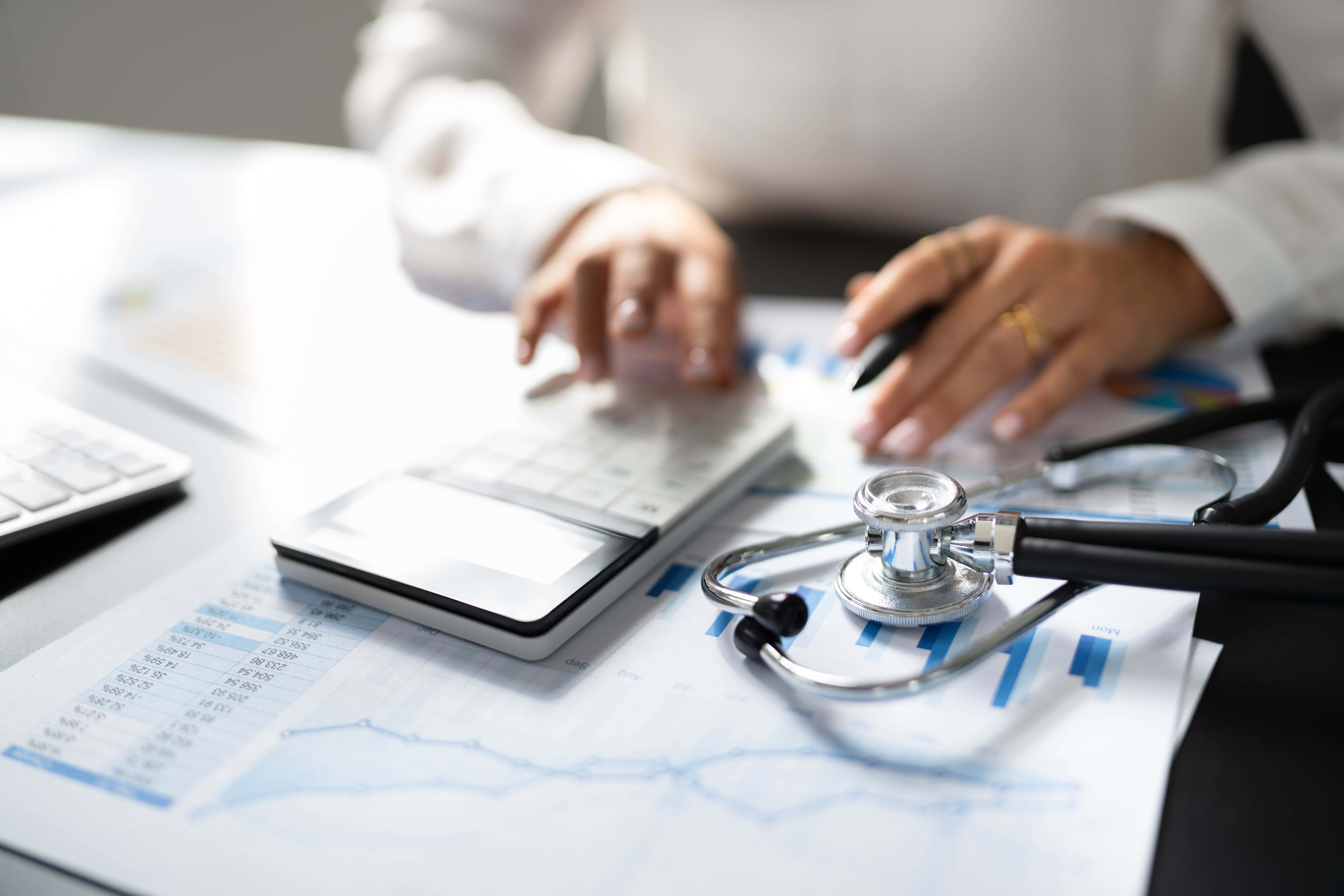 How To Reduce AR Days And Improve Cash Flow In Your Practice